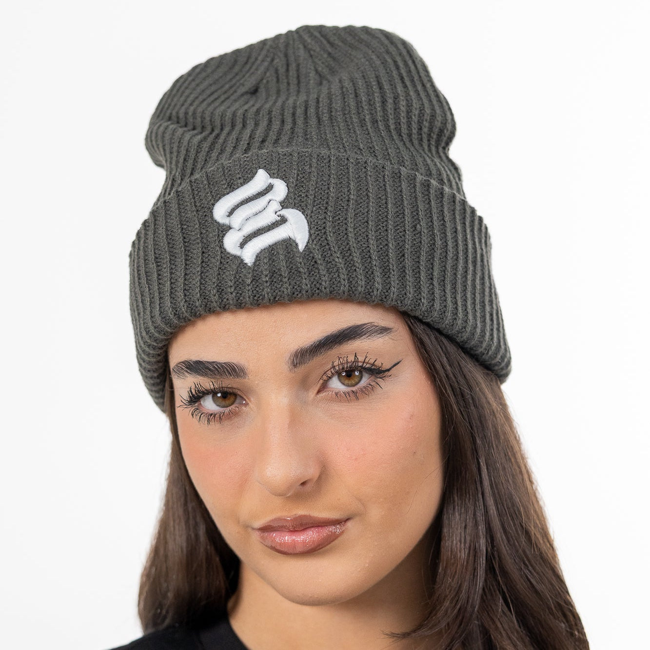CHARCOAL ESSENTIAL BEANIE