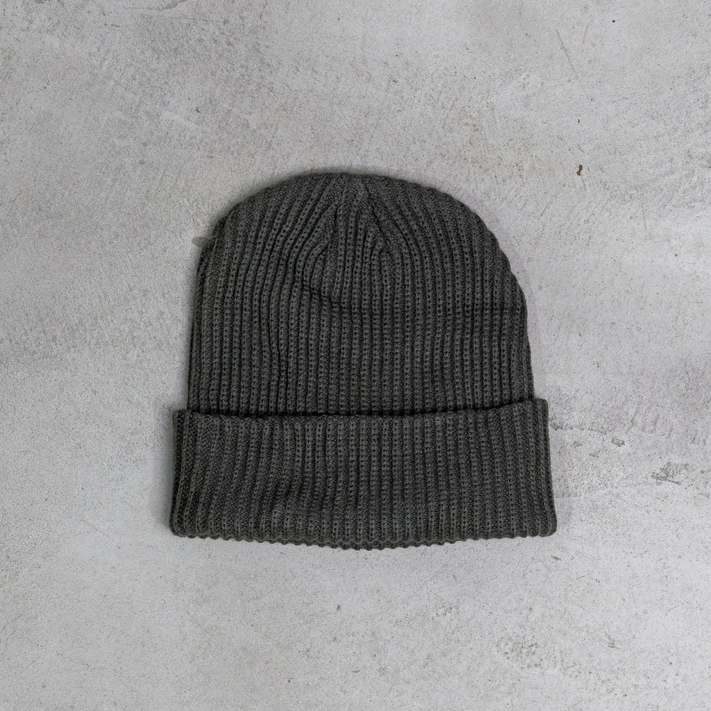 CHARCOAL ESSENTIAL BEANIE